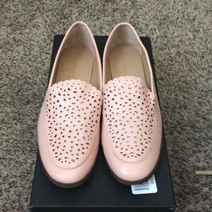Banana Republic Perforated Flats